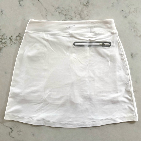 Nike Golf Dri-Fit White Tennis Skort 🤍 Built-In Shorts | Size S - Picture 2 of 8